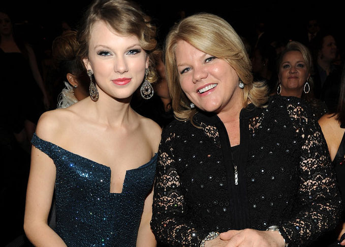 Taylor Swift Mother's Day